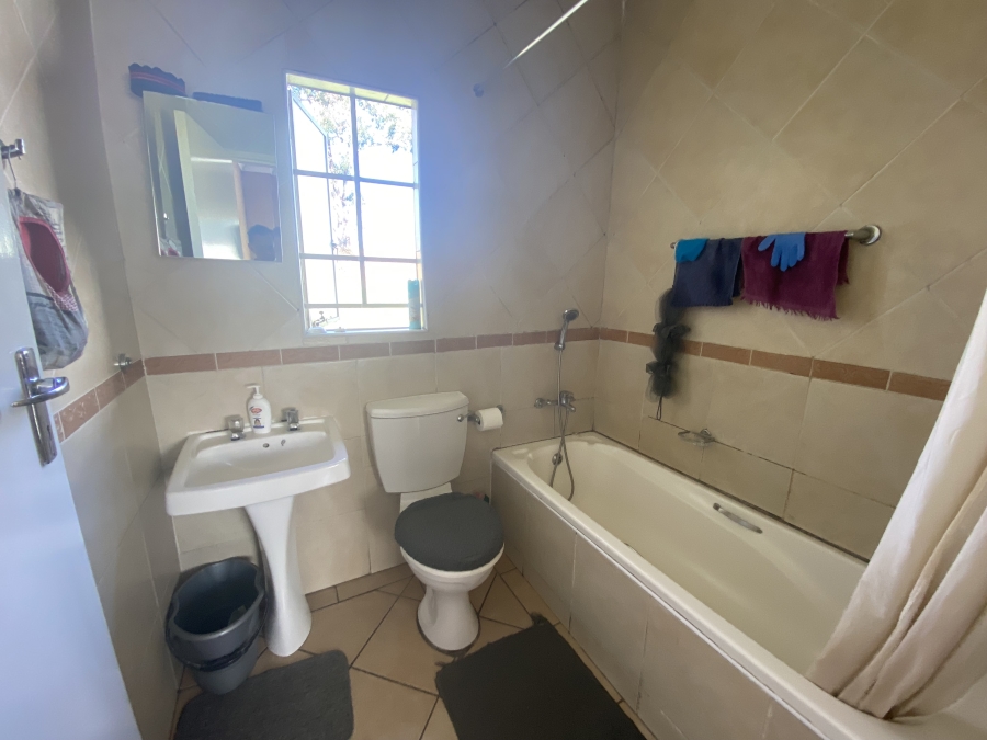 2 Bedroom Property for Sale in Sharonlea Gauteng