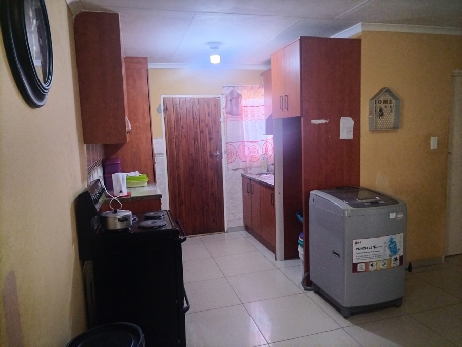 3 Bedroom Property for Sale in Protea Glen Gauteng