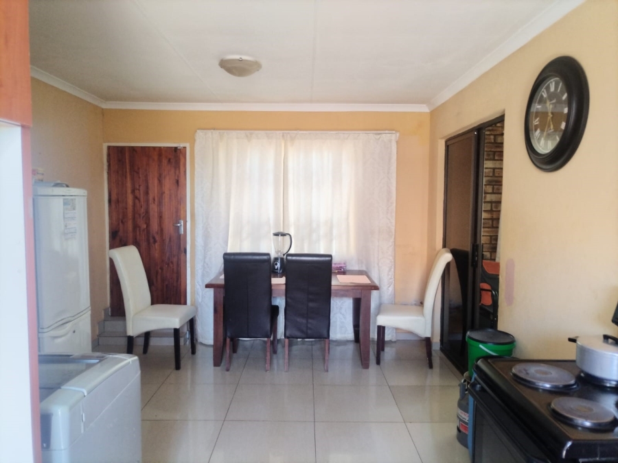 3 Bedroom Property for Sale in Protea Glen Gauteng