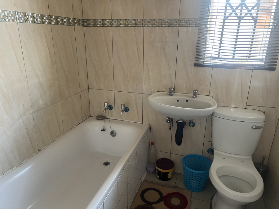 3 Bedroom Property for Sale in Protea Glen Gauteng