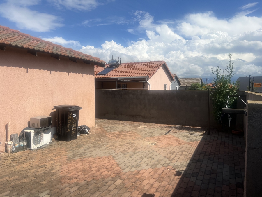 3 Bedroom Property for Sale in Protea Glen Gauteng