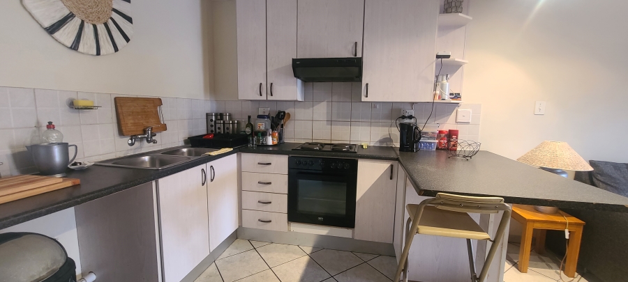 1 Bedroom Property for Sale in Edenvale Central Gauteng