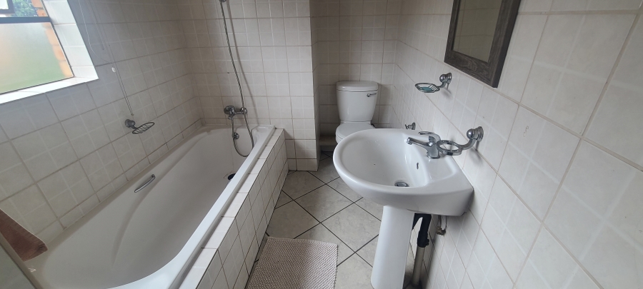 1 Bedroom Property for Sale in Edenvale Central Gauteng