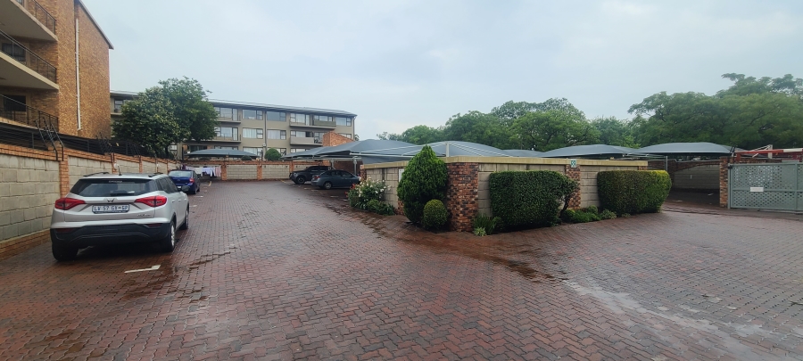 1 Bedroom Property for Sale in Edenvale Central Gauteng