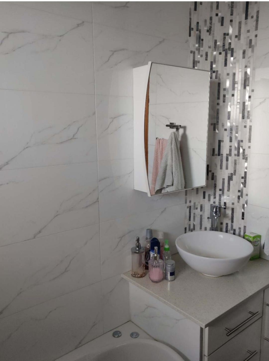 Commercial Property for Sale in Geduld Gauteng