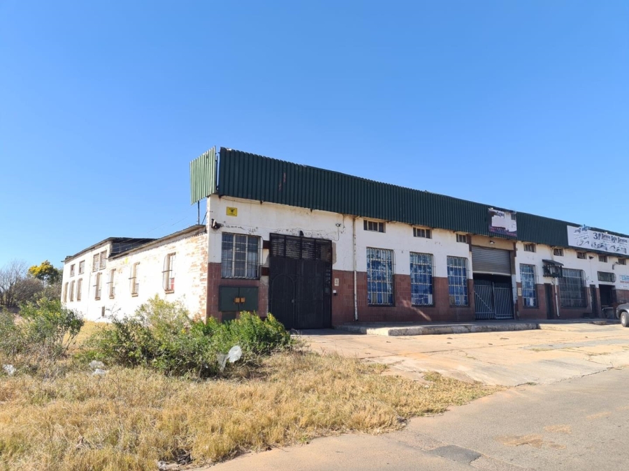 Commercial Property for Sale in Selection Park Gauteng