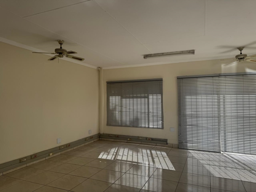 To Let commercial Property for Rent in New Redruth Gauteng