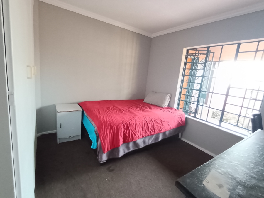 3 Bedroom Property for Sale in Die Hoewes Gauteng