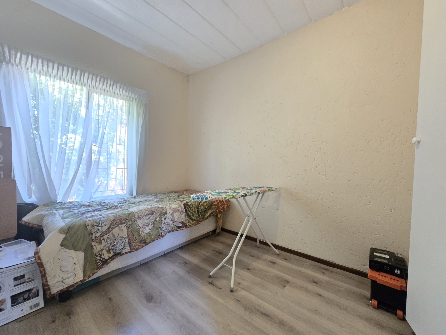 2 Bedroom Property for Sale in Sunninghill Gauteng