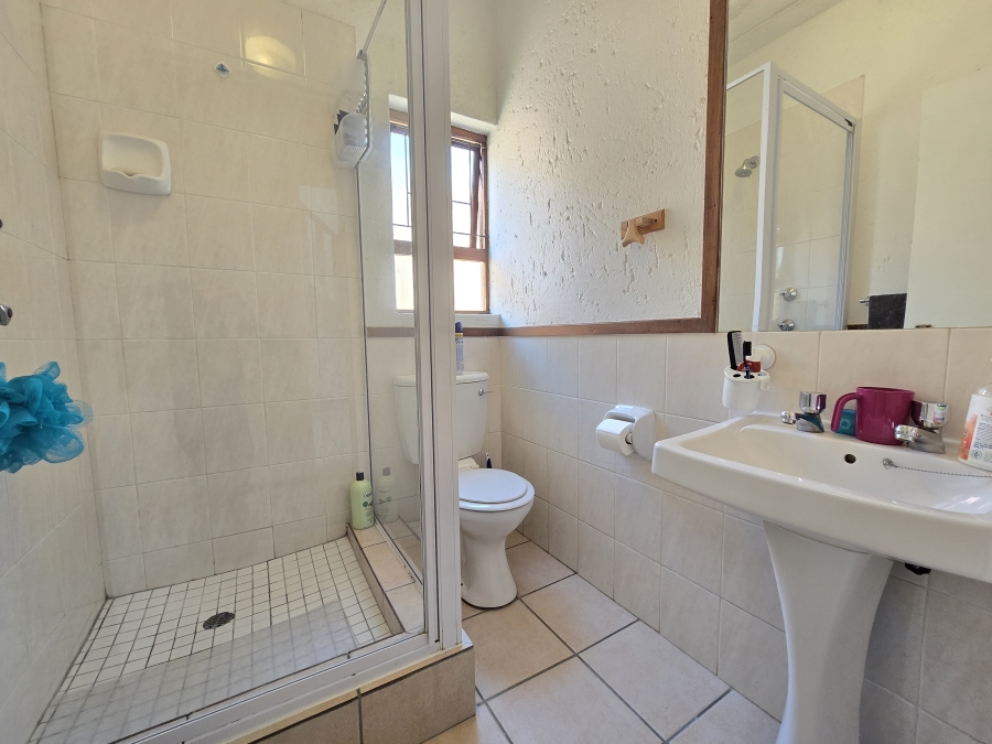 2 Bedroom Property for Sale in Sunninghill Gauteng