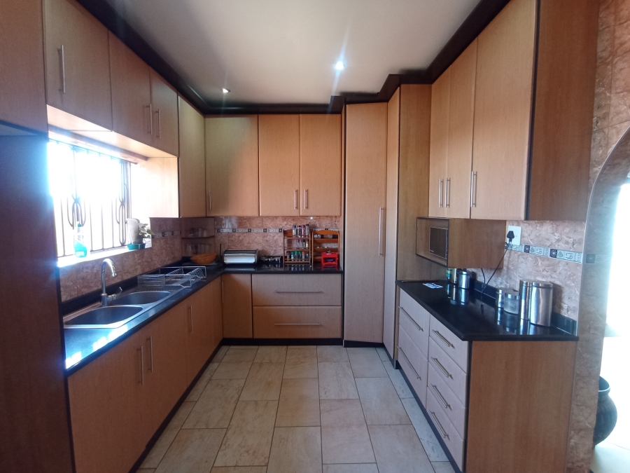 3 Bedroom Property for Sale in Crosby Gauteng