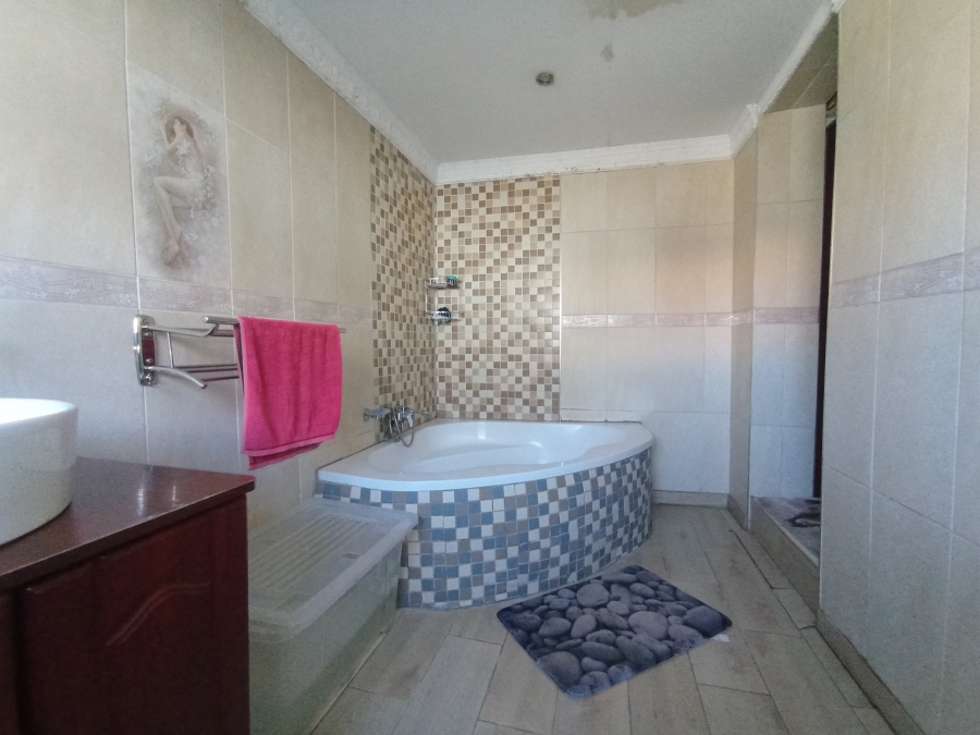 3 Bedroom Property for Sale in Crosby Gauteng