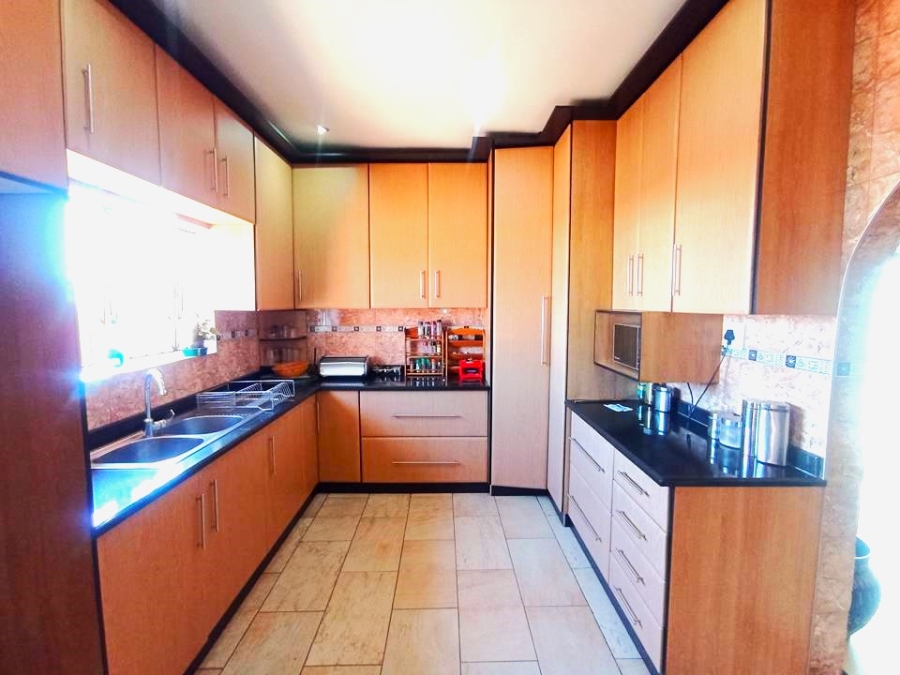 3 Bedroom Property for Sale in Crosby Gauteng