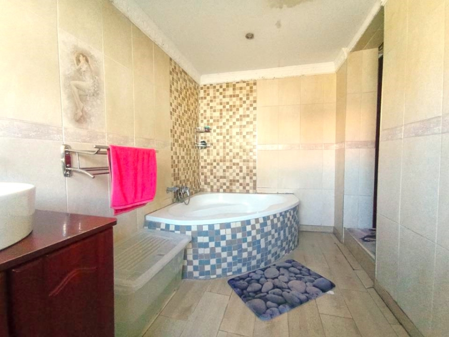 3 Bedroom Property for Sale in Crosby Gauteng