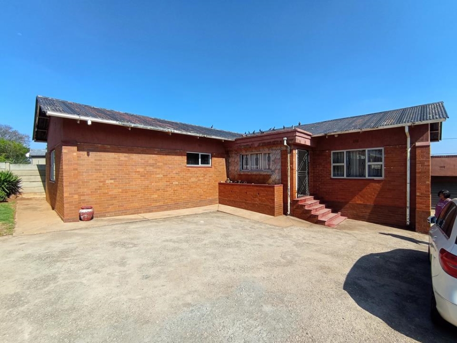 3 Bedroom Property for Sale in Crosby Gauteng