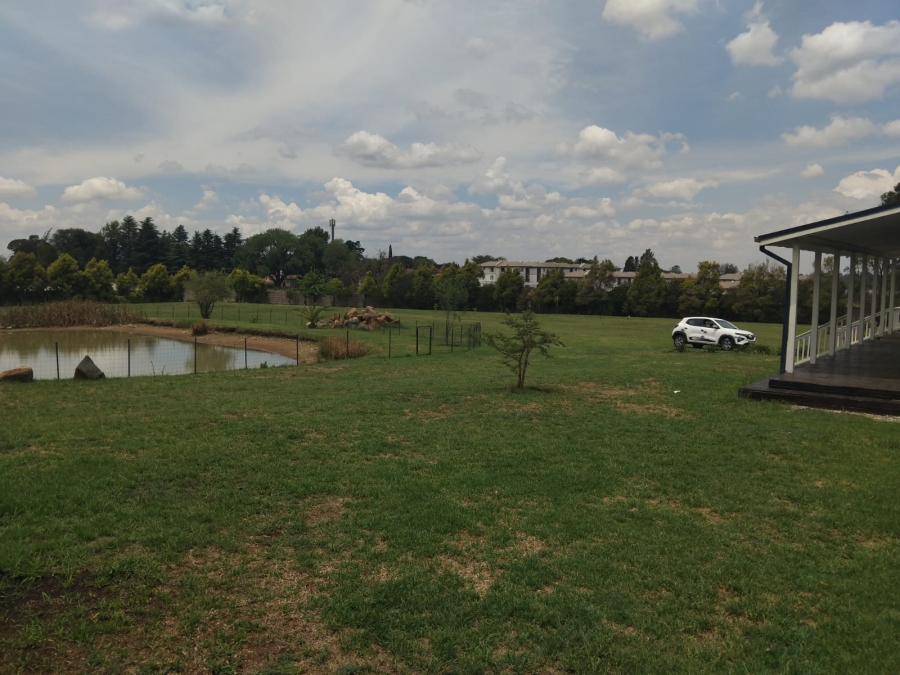 4 Bedroom Property for Sale in Norton Home Estate AH Gauteng