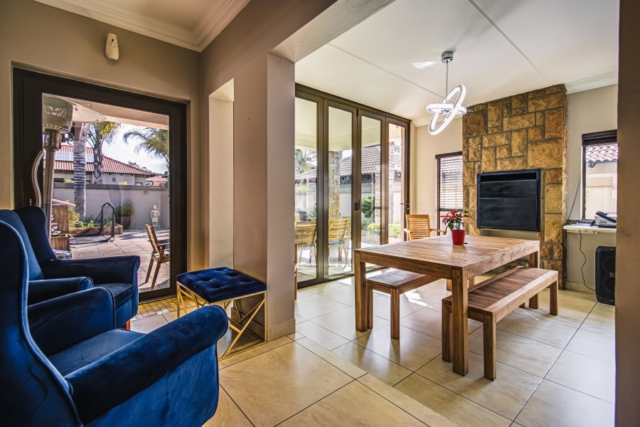 4 Bedroom Property for Sale in Glen Marais Gauteng