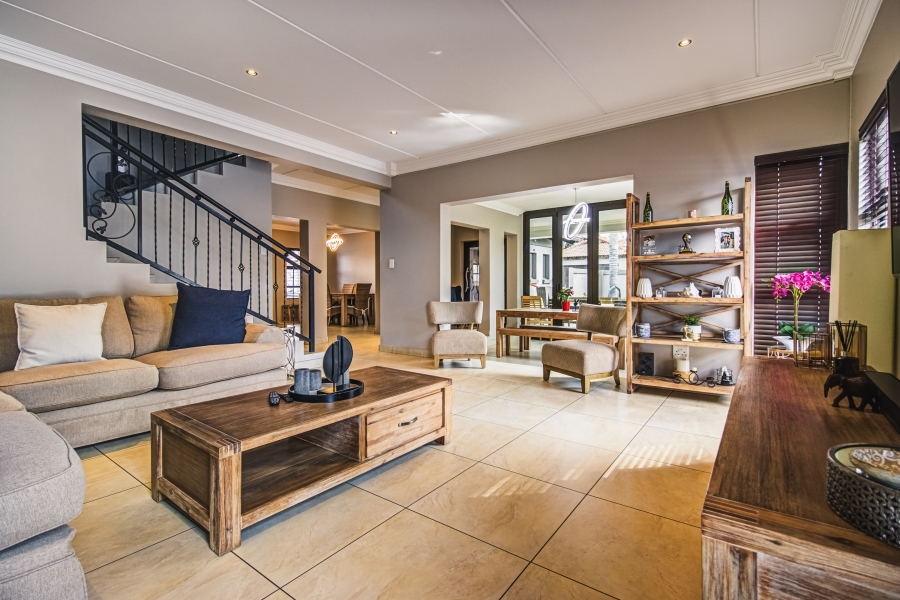 4 Bedroom Property for Sale in Glen Marais Gauteng