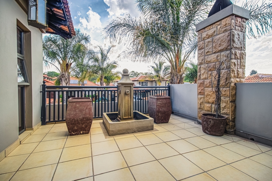 4 Bedroom Property for Sale in Glen Marais Gauteng