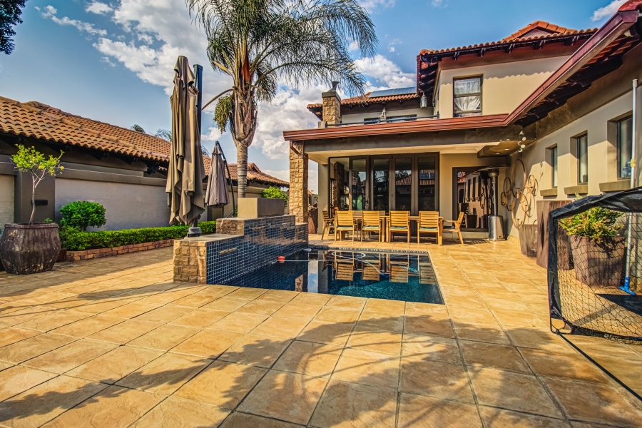 4 Bedroom Property for Sale in Glen Marais Gauteng