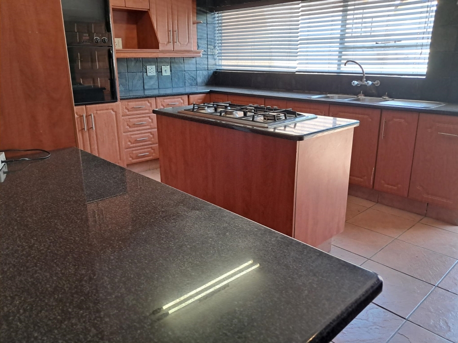 4 Bedroom Property for Sale in Dalpark Gauteng