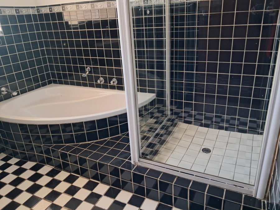 4 Bedroom Property for Sale in Dalpark Gauteng