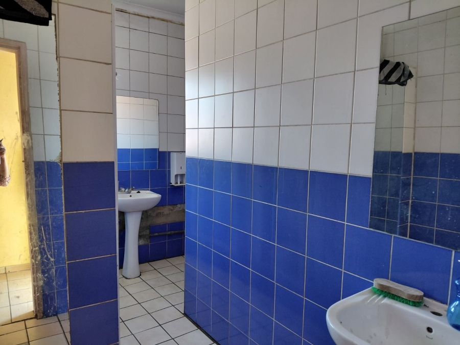 8 Bedroom Property for Sale in Actonville Gauteng