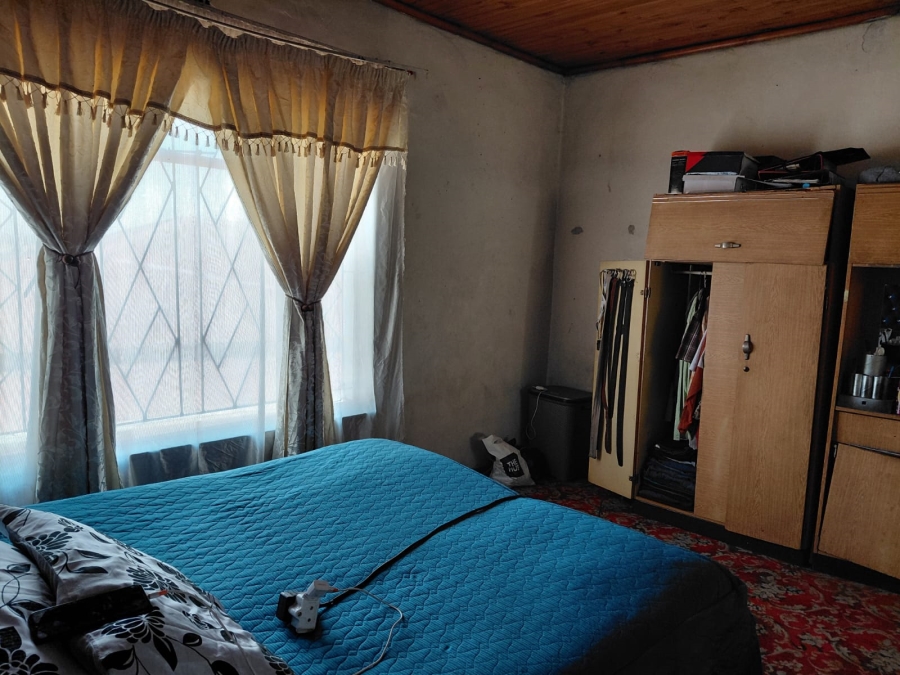 8 Bedroom Property for Sale in Actonville Gauteng