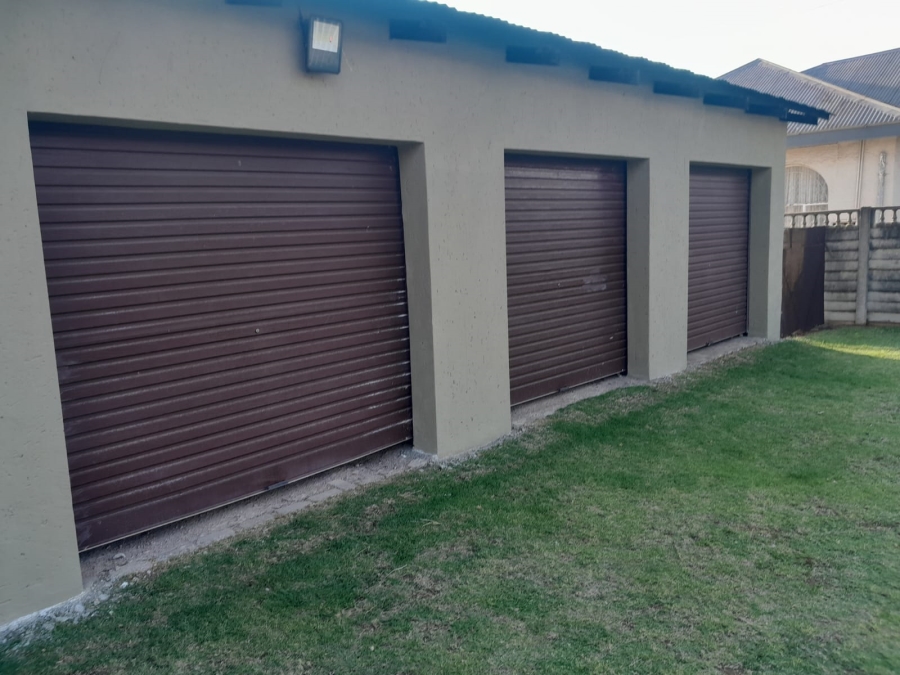 3 Bedroom Property for Sale in Persida Gauteng