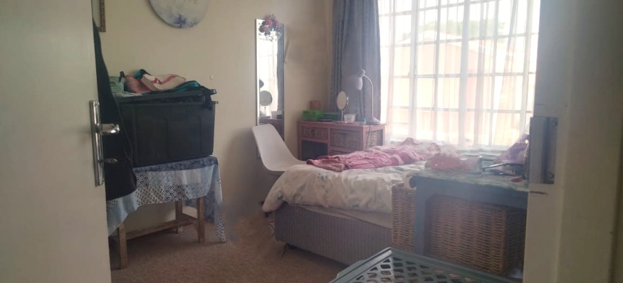 2 Bedroom Property for Sale in Farrarmere Gauteng