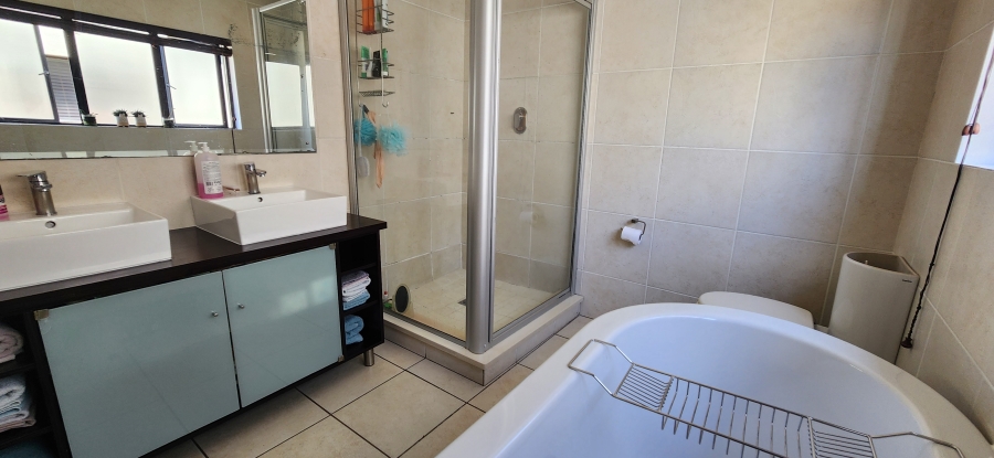 3 Bedroom Property for Sale in Solheim Gauteng