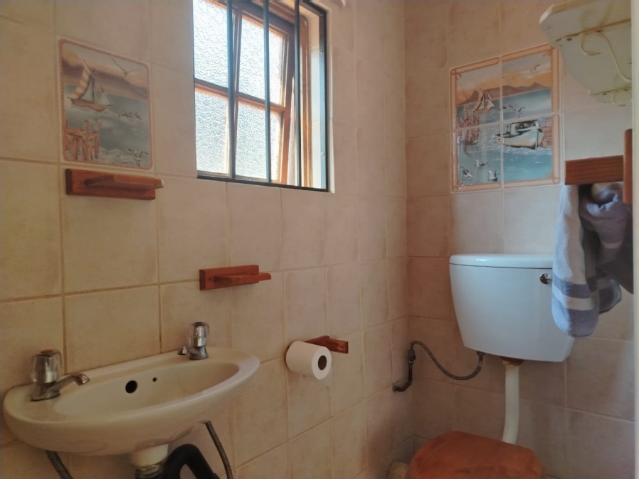 4 Bedroom Property for Sale in Lambton Gauteng