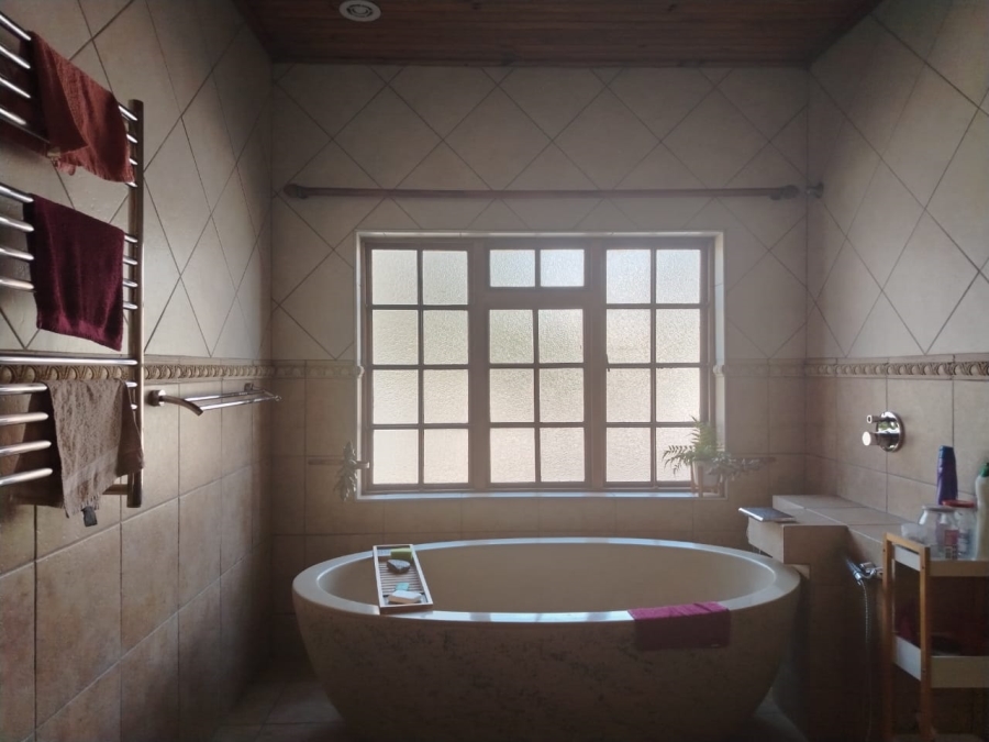 4 Bedroom Property for Sale in Lambton Gauteng