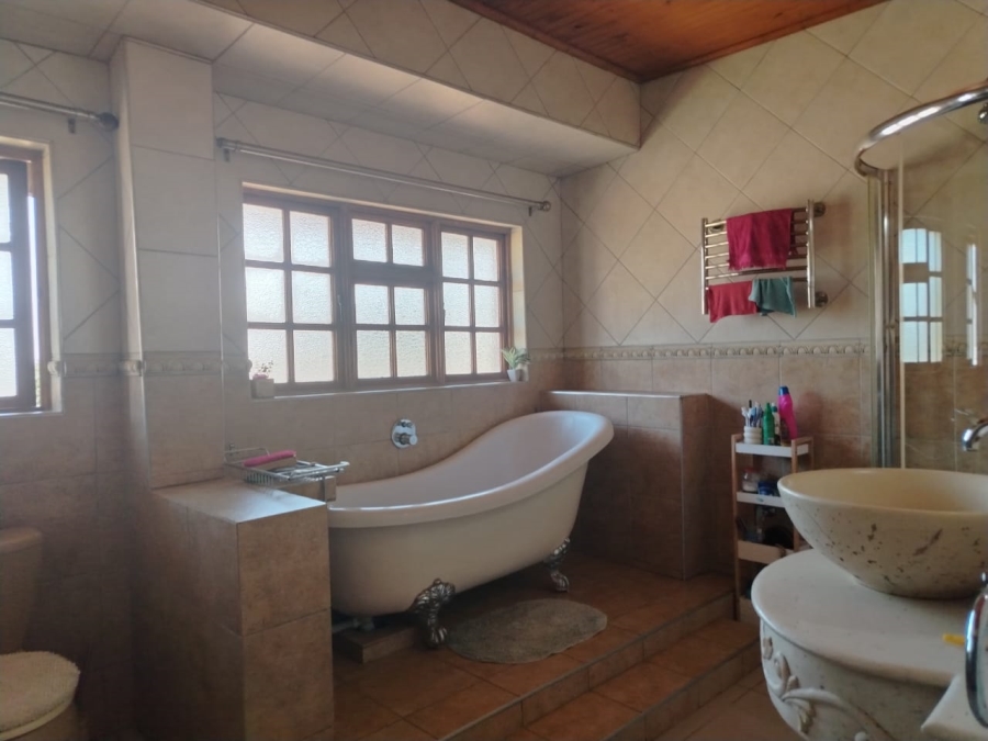 4 Bedroom Property for Sale in Lambton Gauteng