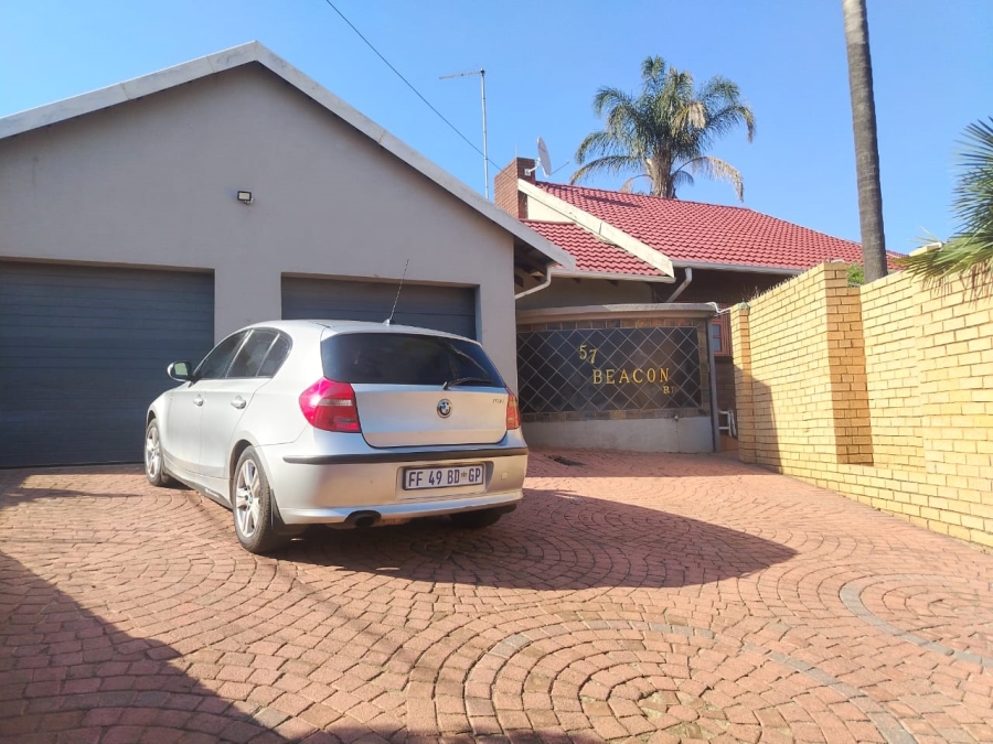 4 Bedroom Property for Sale in Lambton Gauteng