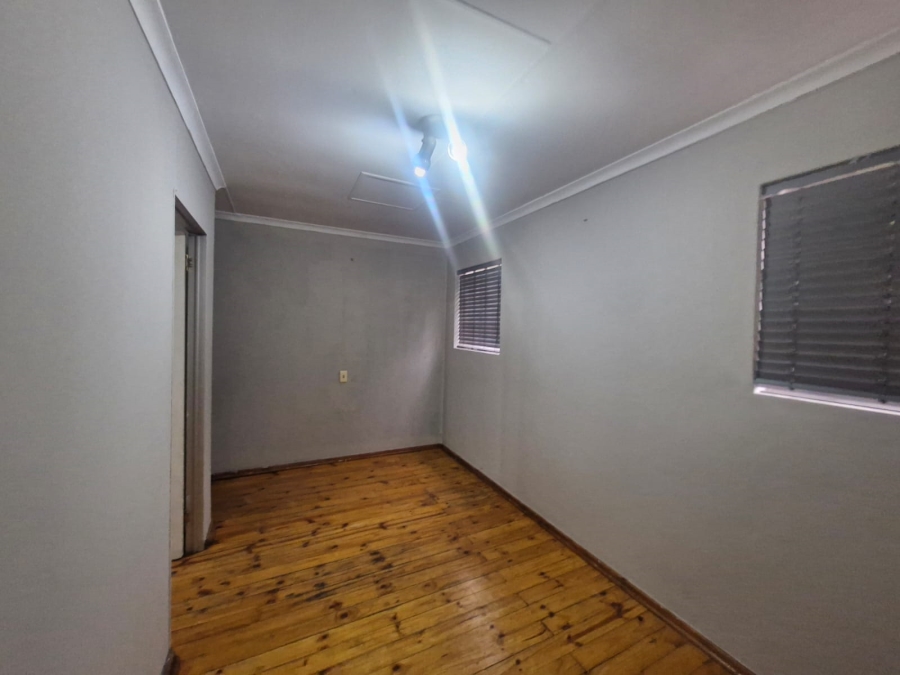 To Let 3 Bedroom Property for Rent in Bardene Gauteng