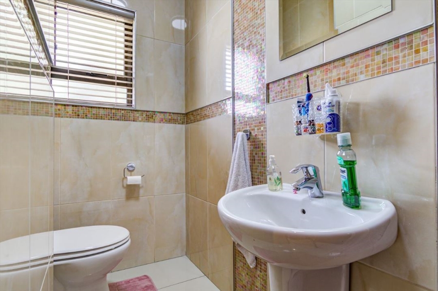 4 Bedroom Property for Sale in Sunward Park Gauteng