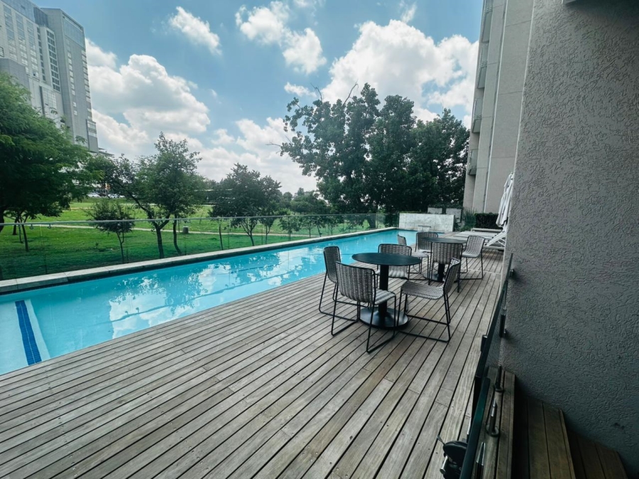 1 Bedroom Property for Sale in Sandton Central Gauteng