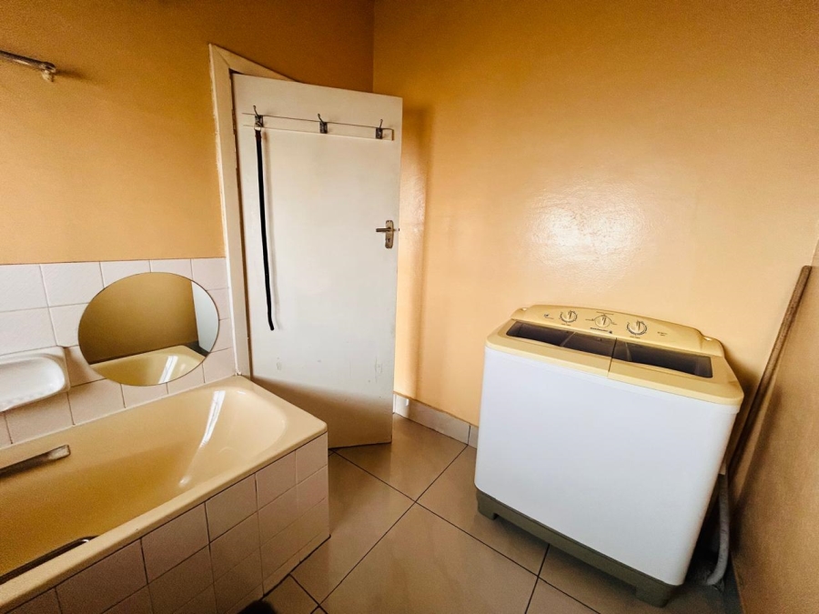 2 Bedroom Property for Sale in Springs Central Gauteng