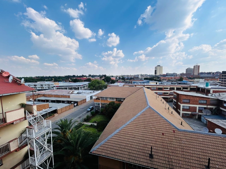 2 Bedroom Property for Sale in Springs Central Gauteng