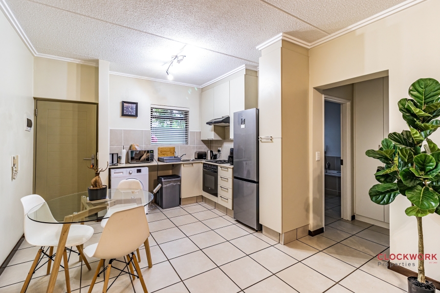 1 Bedroom Property for Sale in Bryanston Gauteng