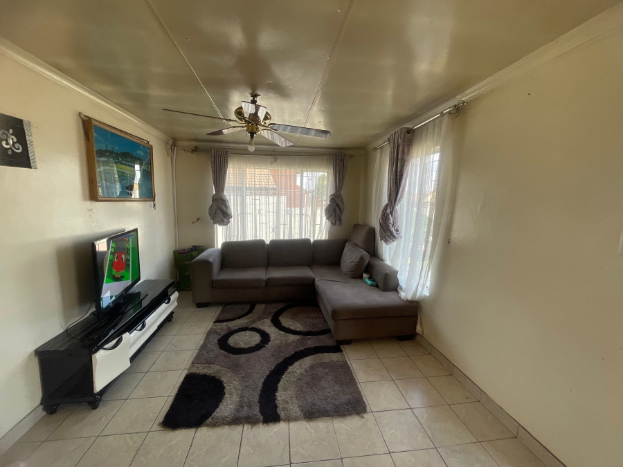 3 Bedroom Property for Sale in Bakerton Gauteng