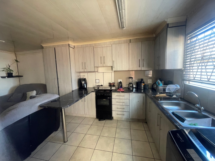 3 Bedroom Property for Sale in Bakerton Gauteng