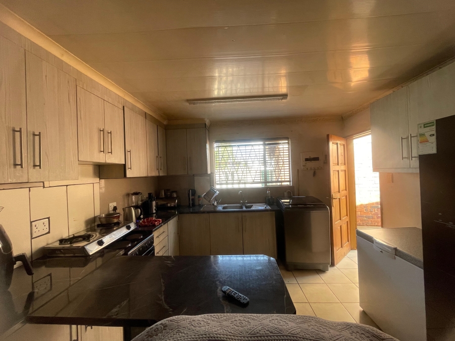 3 Bedroom Property for Sale in Bakerton Gauteng
