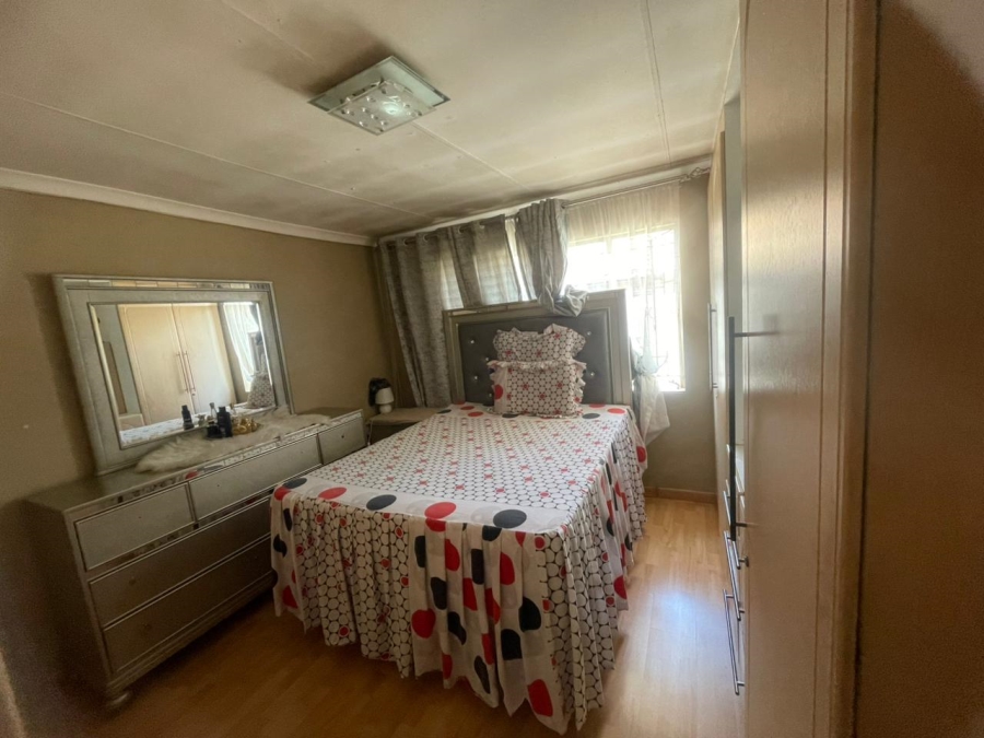 3 Bedroom Property for Sale in Bakerton Gauteng