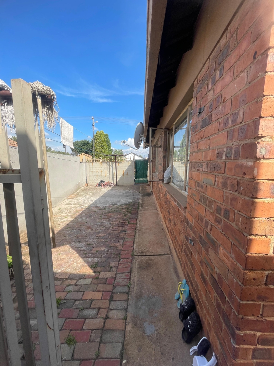 3 Bedroom Property for Sale in Bakerton Gauteng