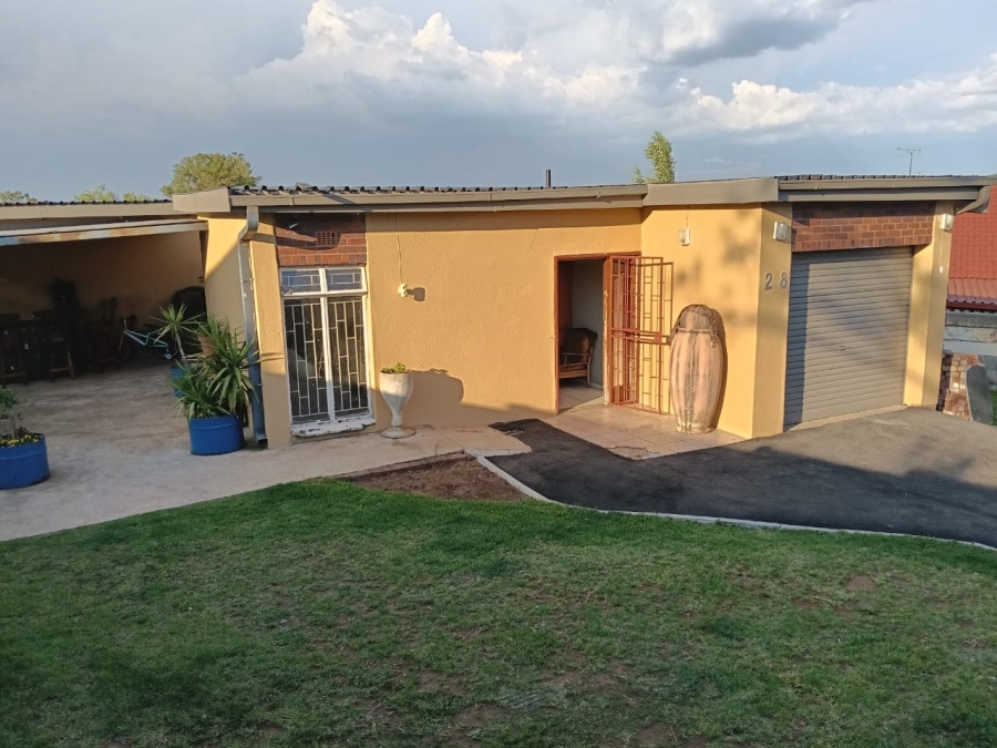 To Let 3 Bedroom Property for Rent in Visagie Park Gauteng