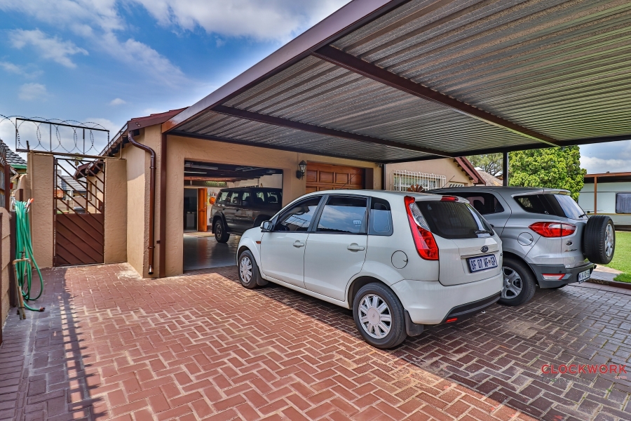 3 Bedroom Property for Sale in Rosedene Gauteng