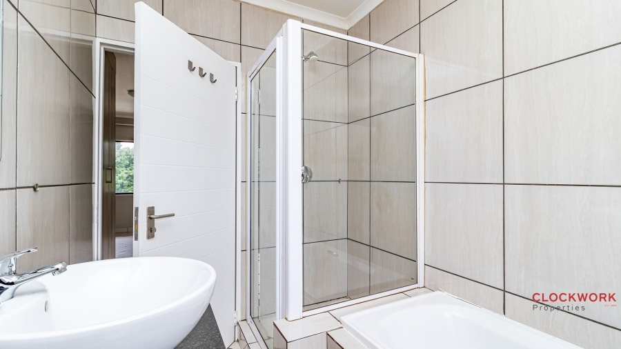 3 Bedroom Property for Sale in Goedeburg Gauteng