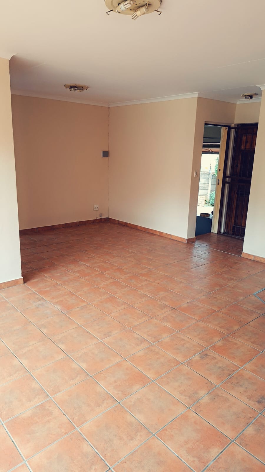 To Let 3 Bedroom Property for Rent in Glen Marais Gauteng